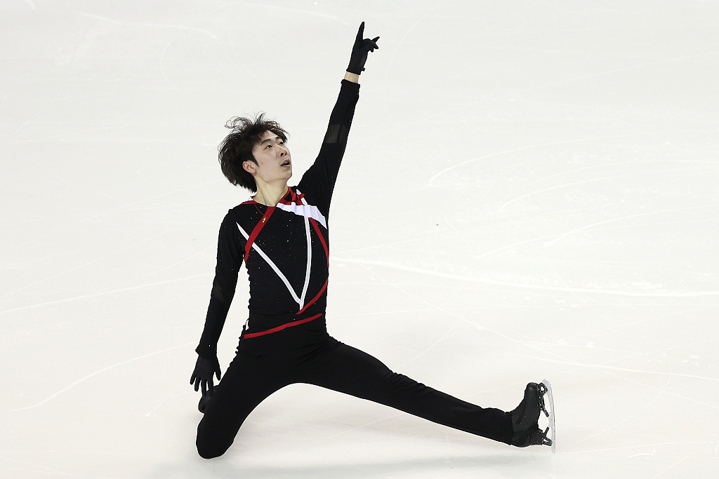 【花滑】抚摸冰面宣告回归，金博洋四大洲花滑赛暂列第四