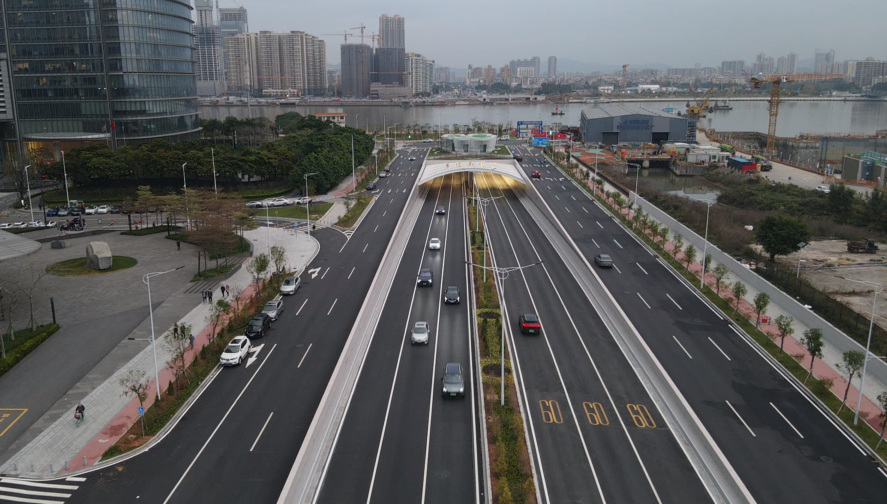车陂南隧道开通：两岸过江时间提速到只需2分钟