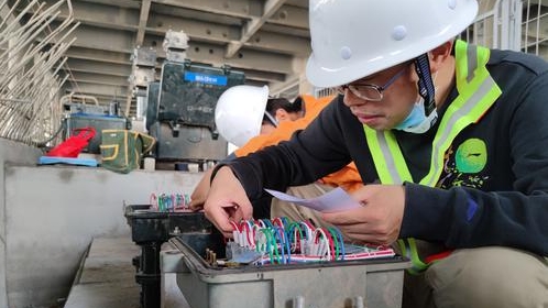 一场特殊的铁路“心脏手术”