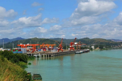 1-8月云浮市外贸进出口总值91.8亿元人民币，同比增长6.5%