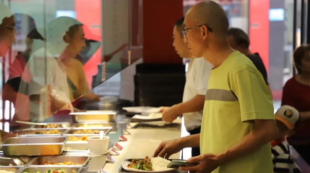 南沙丨“小饭堂”关系“大民生”，南沙街长者饭堂受群众欢迎