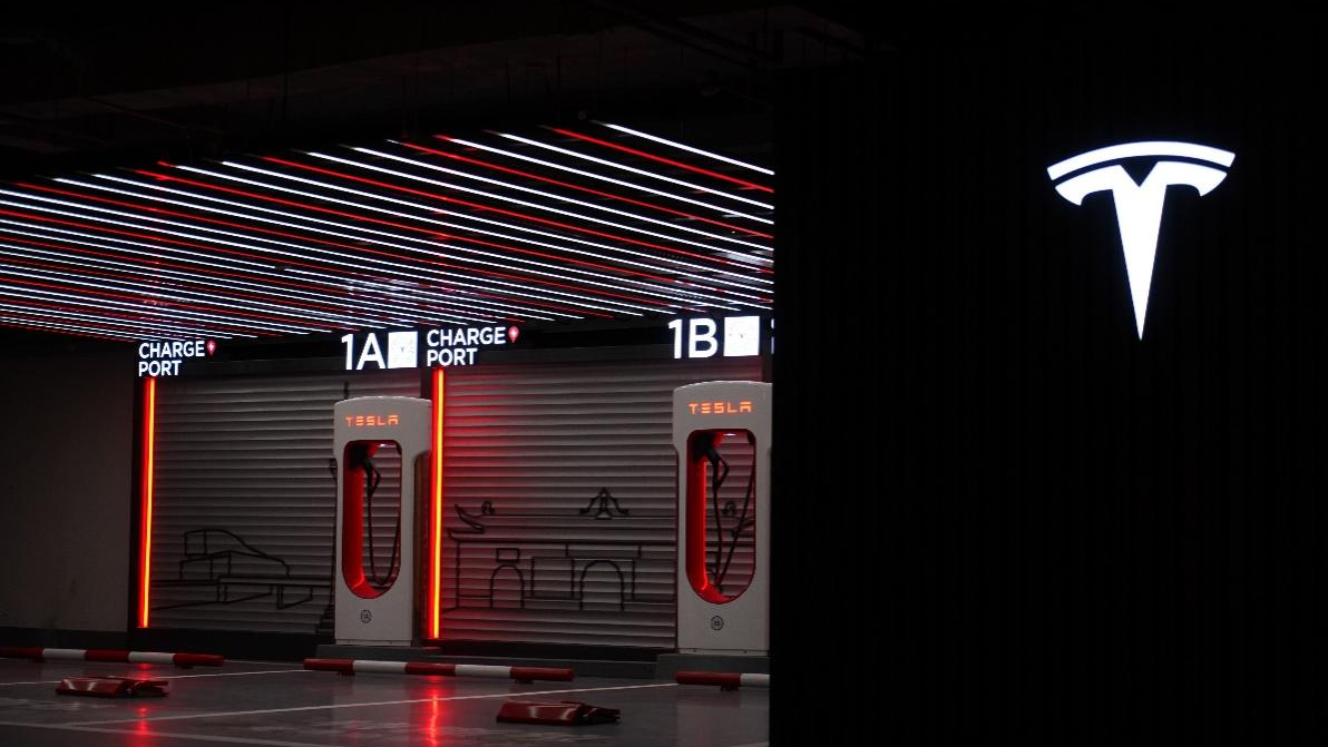 打造“15分钟充电生活圈”，特斯拉充电网络将向更多品牌开放