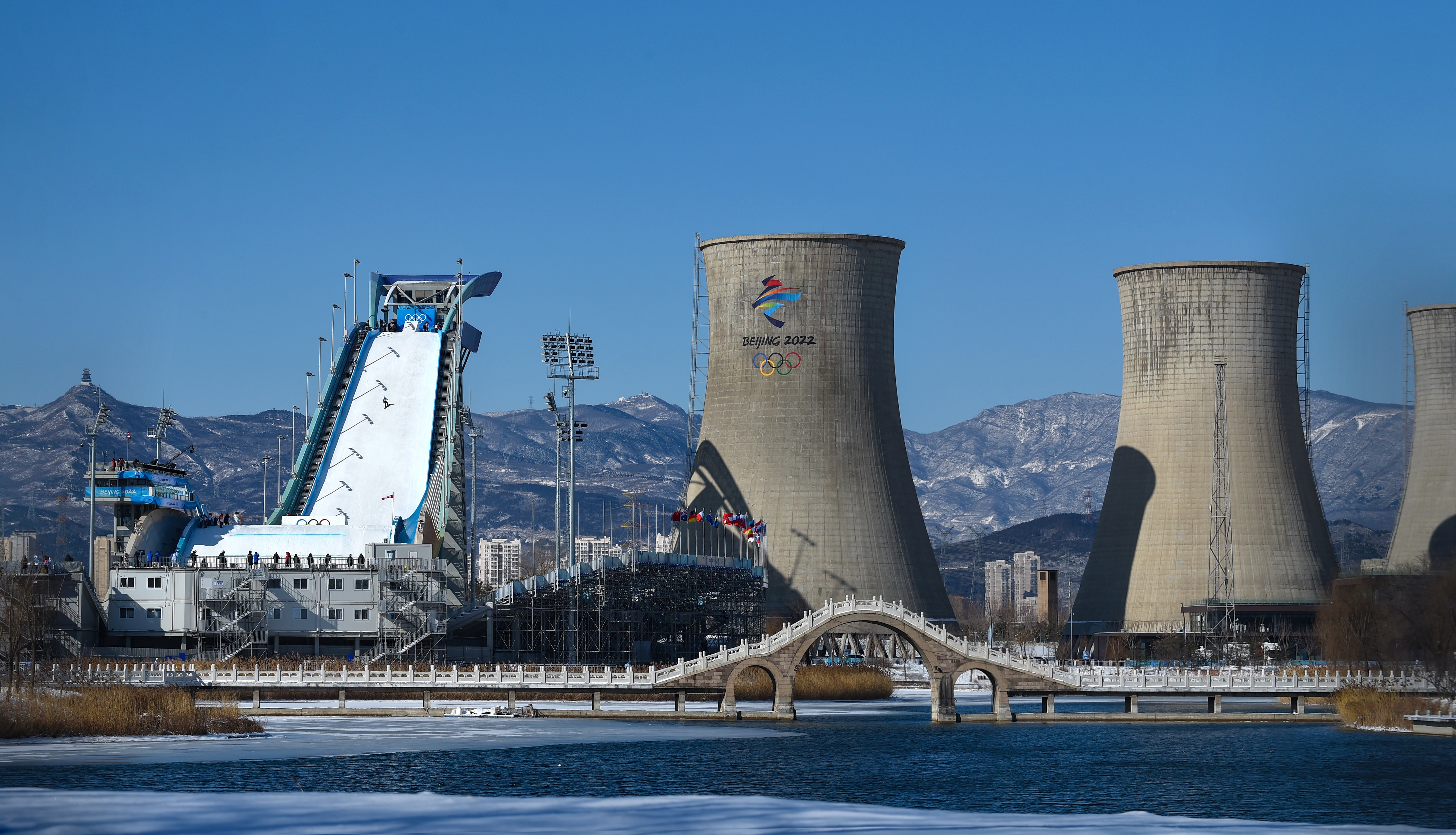 首钢园：冬奥遗产持续利用，入园客流量已达上千万人次