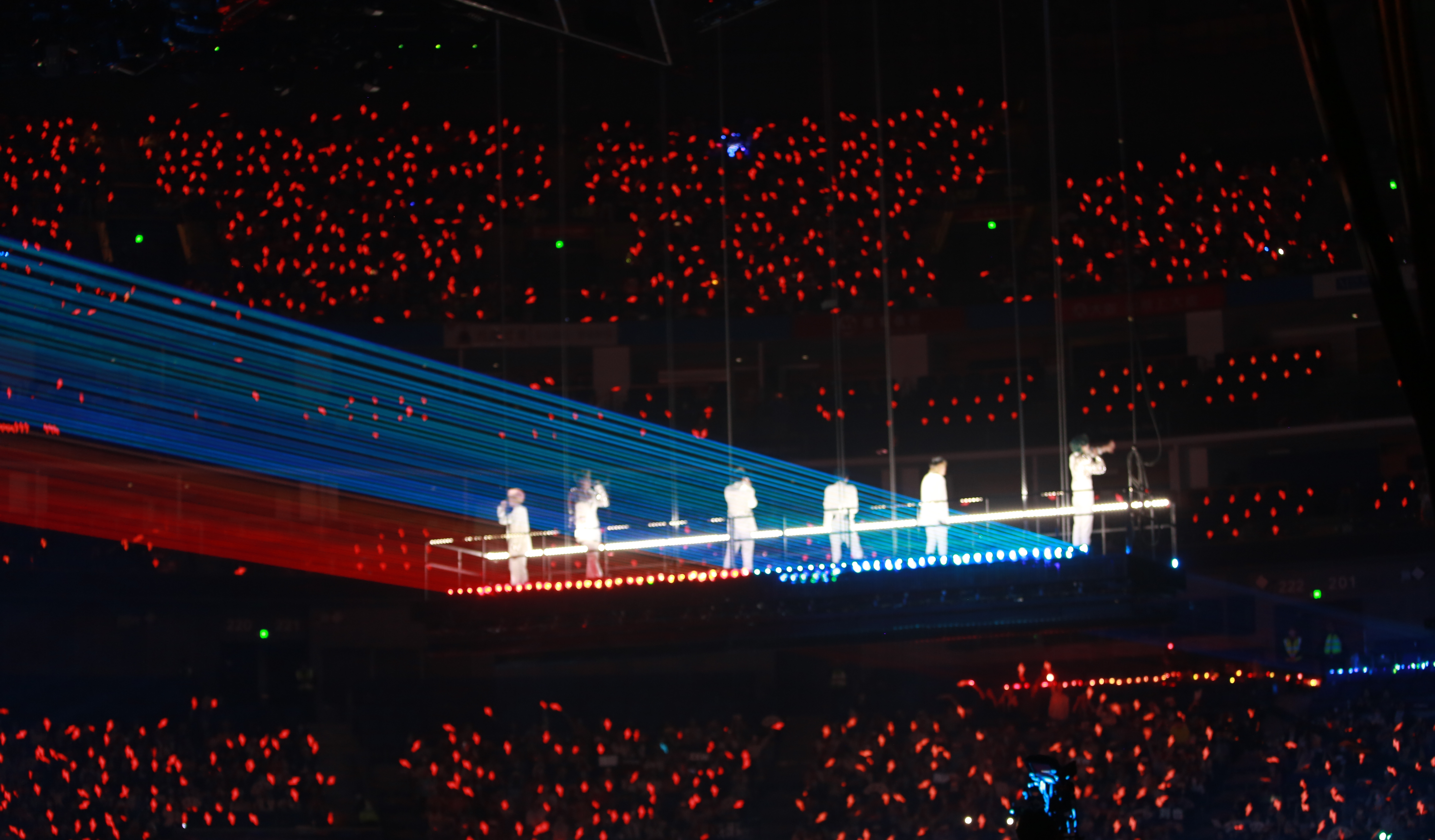 热评｜演唱会视频，不能“随手拍”