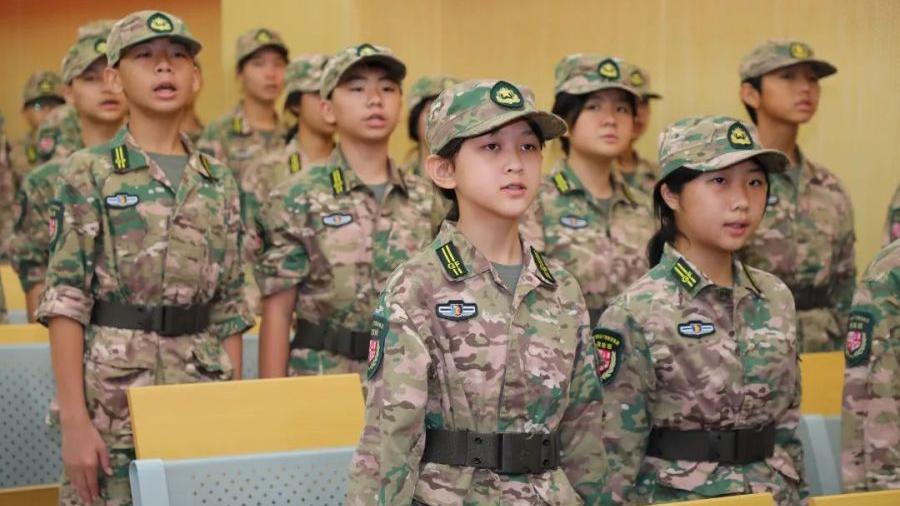 金广实验学校举行“全国国防教育示范学校”揭牌仪式