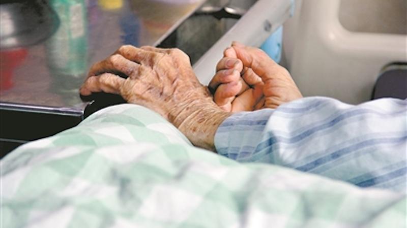 专家眼中的“安宁疗护”｜生命末期或面临诸多“利益冲突” 建立卫生“模型”预判“死亡发生”
