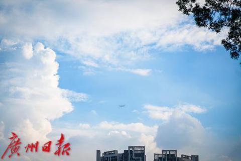 雨后蓝天白云重现，还有久违的夕阳！