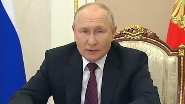 普京将粮食和粮食产品出口禁令延长一年