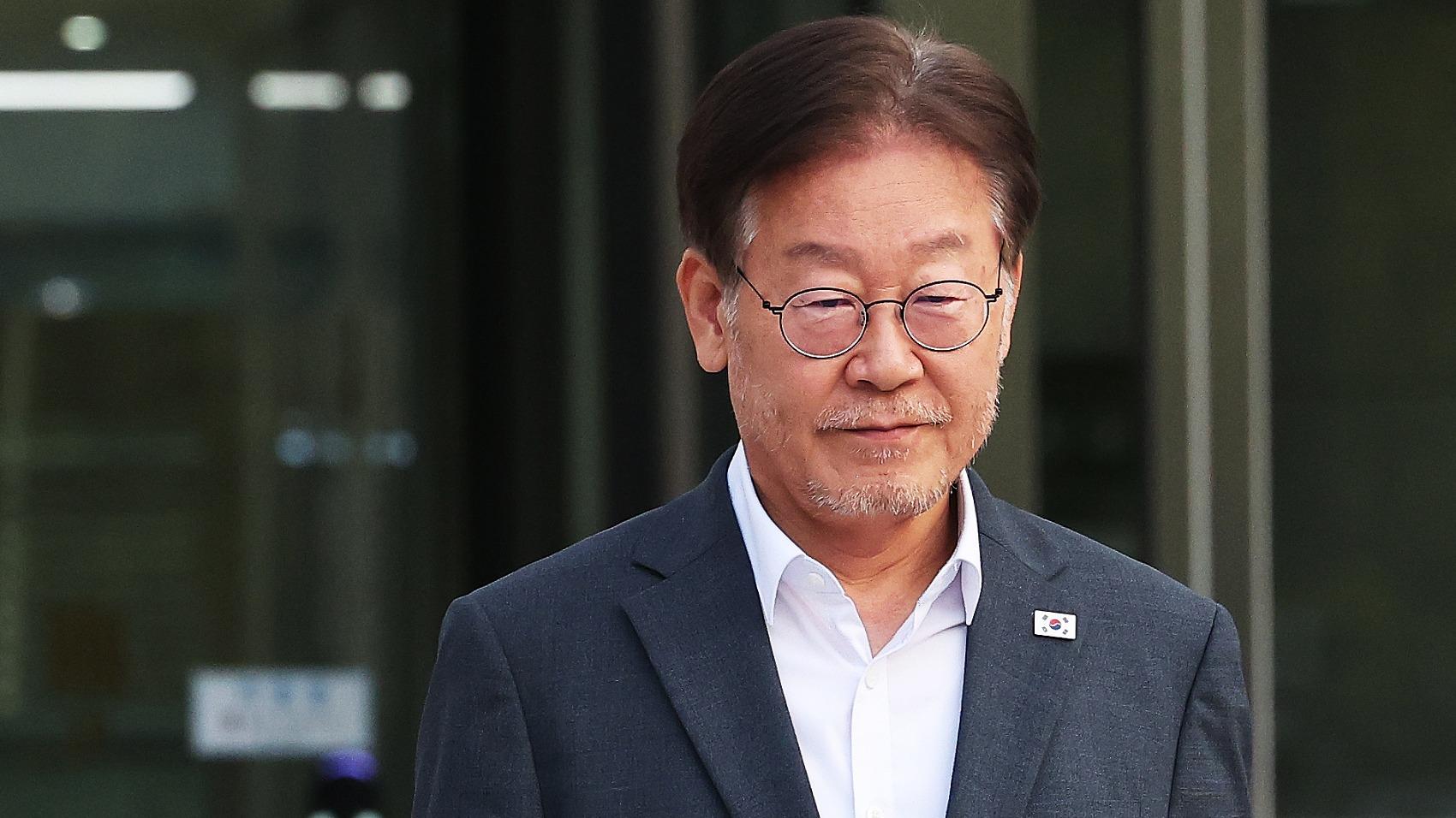 韩国最大在野党党首李在明停止绝食