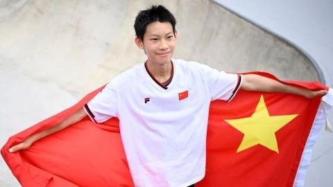 中国最年轻亚运金牌得主和他“不鸡娃”的父亲