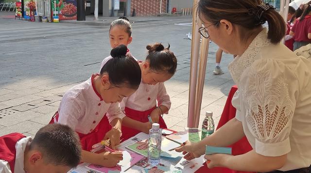 信息时报心寻岛助力心理服务，从化“穗育苗”构建全方位未成年人保护网络